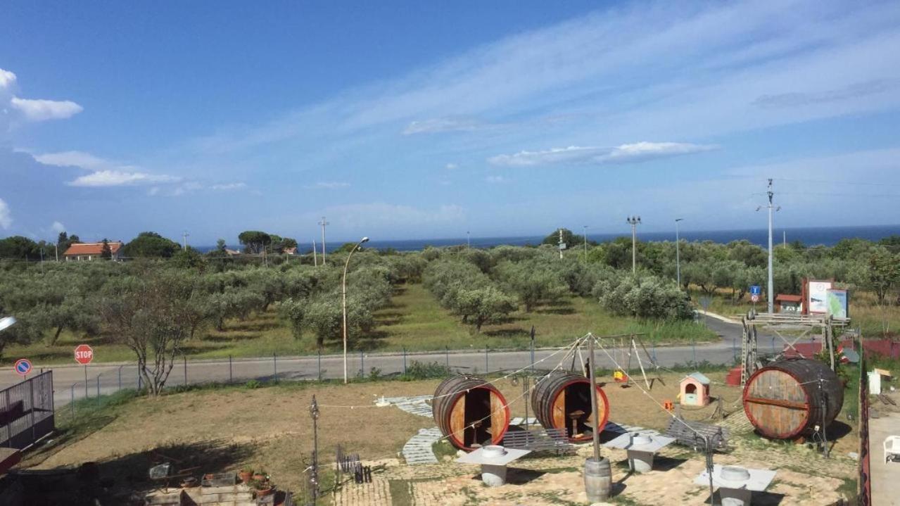 La Bottaia De' Roveri Ortona Esterno foto